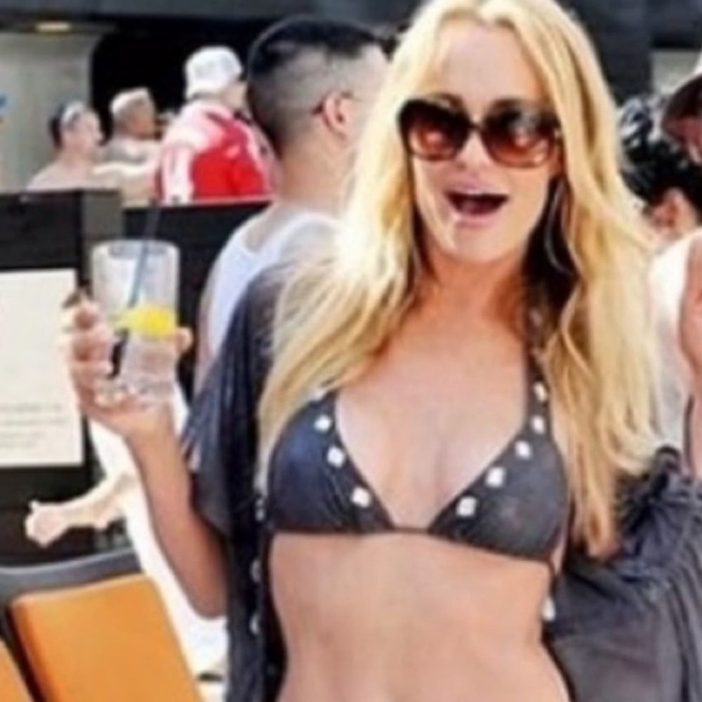 Beach Bunny Can't Get Enough Bikini Top